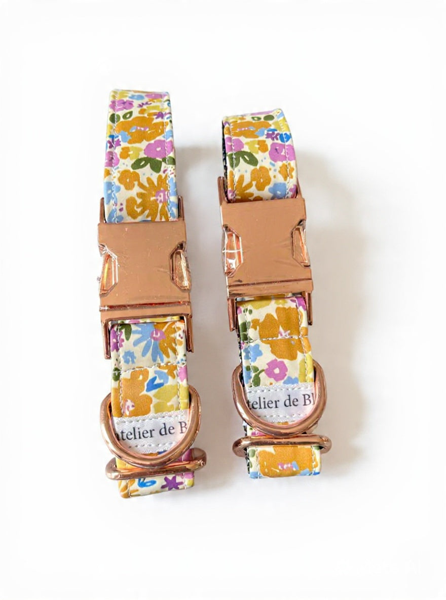 Collier imperméable fleurs